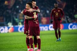 爱游戏网页版-意甲赛场硝烟弥漫，一触即发