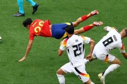 爱游戏入口-精彩足球对决，场上画面惊险刺激