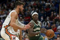 爱游戏tv-深圳队险胜马刺，霍勒迪带队取胜