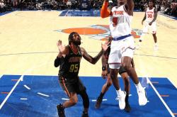 爱游戏体育官网-关于荷兰翻盘瑞士，特尔施特根三分雨点燃全场的信息