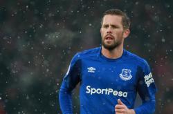 爱游戏APP-舞台越大越强，富安健洋的季后赛抢七之夜