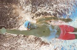 爱游戏官网-跨界制霸，从爵士到湖人，霍勒迪在意甲焦点战的接管艺术