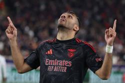 爱游戏网页版-摩纳哥客场不敌里昂，法甲积分不尽可想整装待发