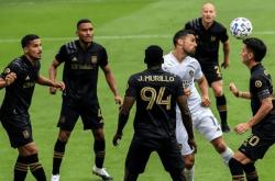 爱游戏大厅-墨西哥队逆袭智利，欧洲杯竞争激烈角逐的简单介绍