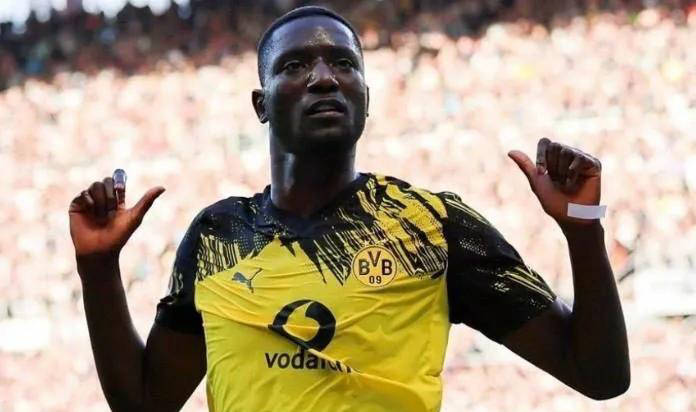 多特蒙德前锋连场进球,突破尴尬局面的简单介绍 多特蒙德前锋连场进球,突破尴尬局面的简单介绍