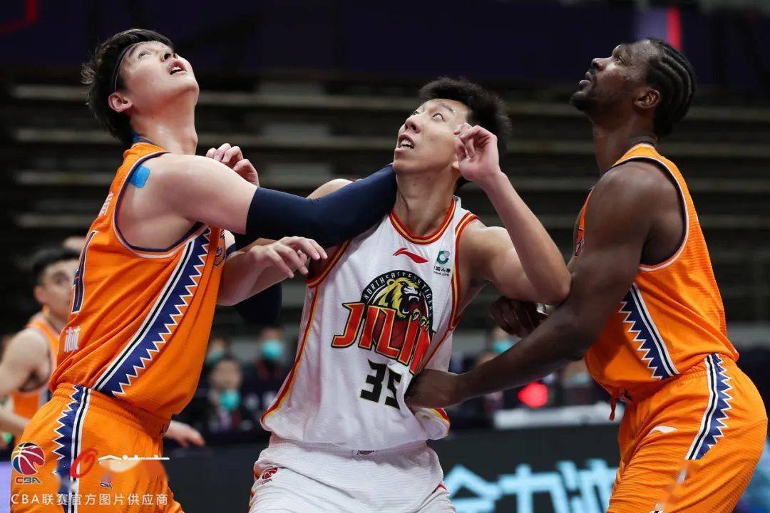 吉林队战胜对手,恩怨情仇各占一方的简单介绍 吉林队战胜对手,恩怨情仇各占一方的简单介绍