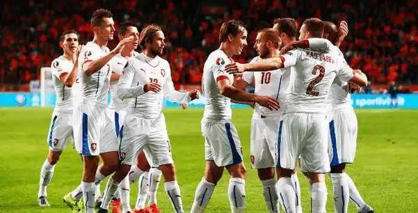 捷克客场击败科索沃，晋级欧洲杯