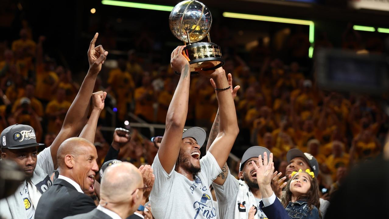 包含太阳主场告胜步行者，布克分全场最高的词条