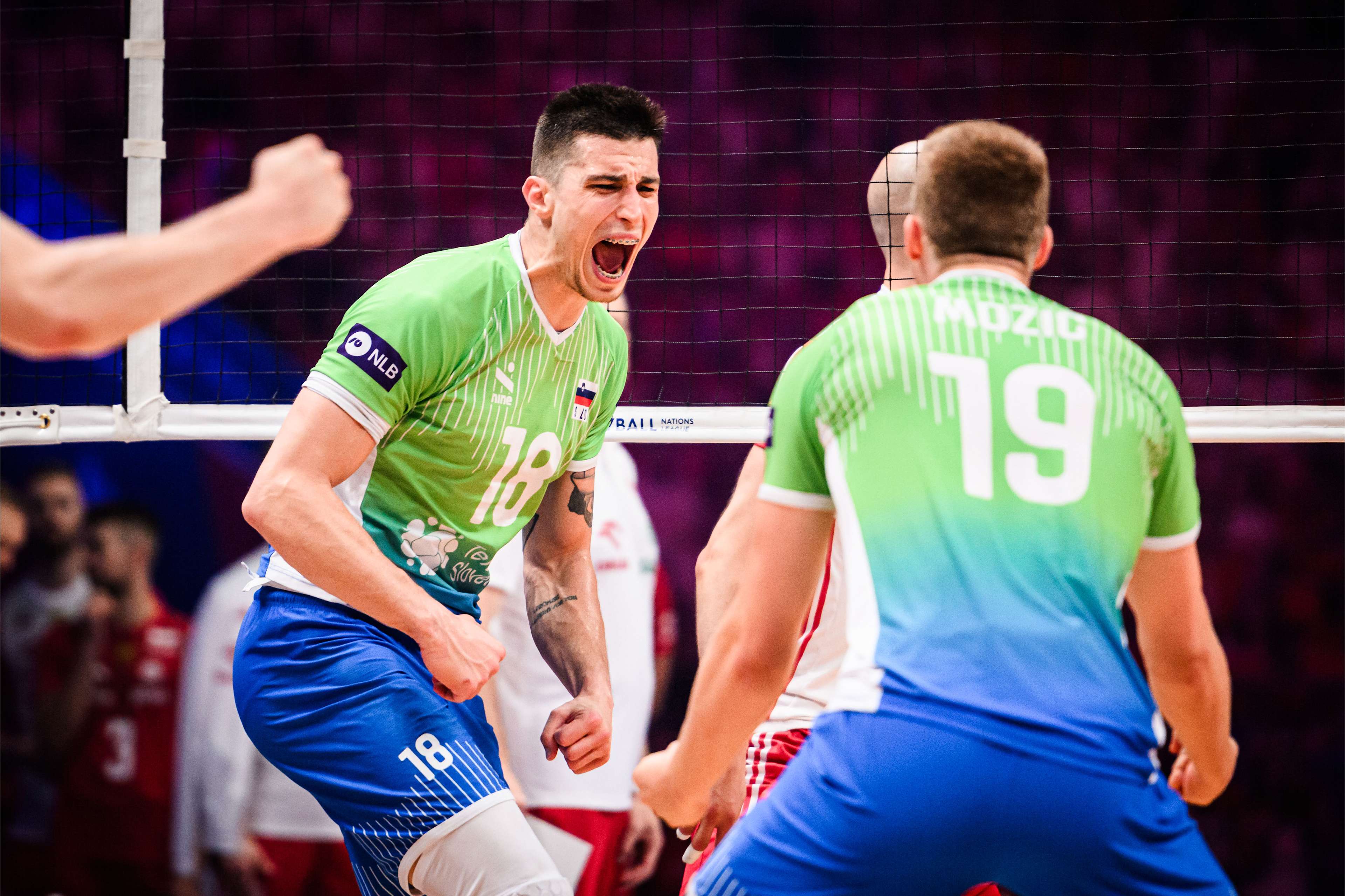 波兰队碾压德国队,许昕扛起全队 波兰队碾压德国队,许昕扛起全队