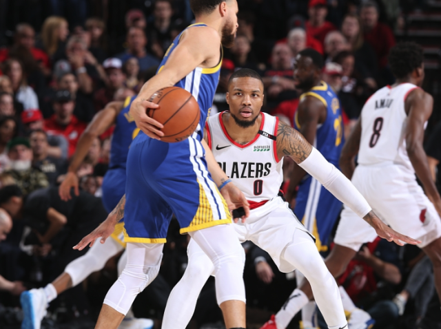 深圳队横扫骑士,利拉德点燃赛场 深圳队横扫骑士,利拉德点燃赛场