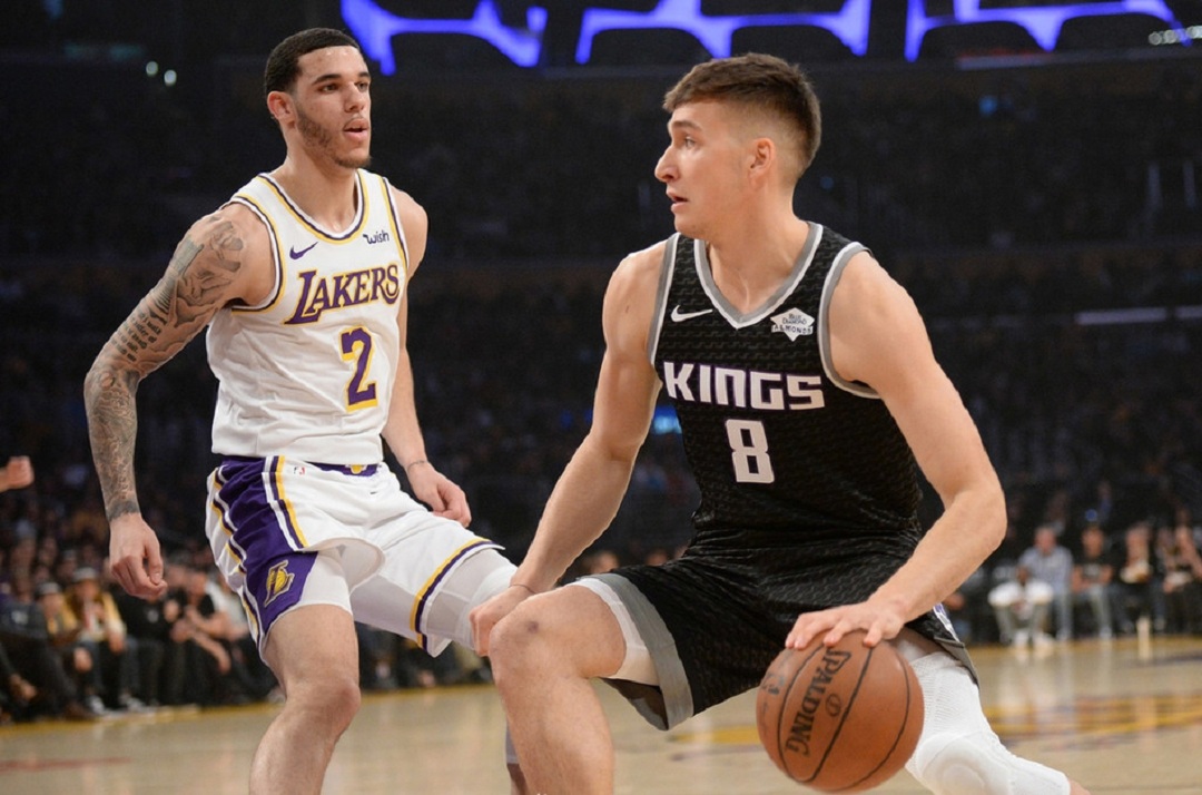 湖人B队碾压凯尔特人，费沃斯统治全场