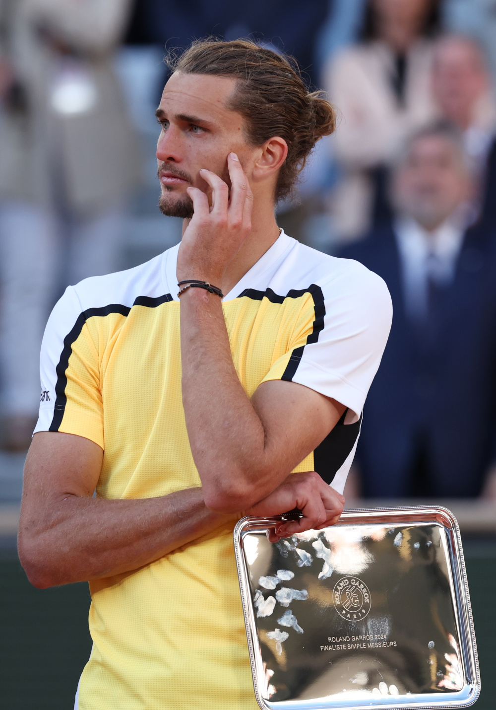 关于法网绝杀ATP总决赛，兹维列夫高光表现的信息