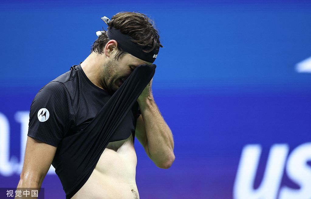 美网绝杀戴维斯杯，德约科维奇统治全场