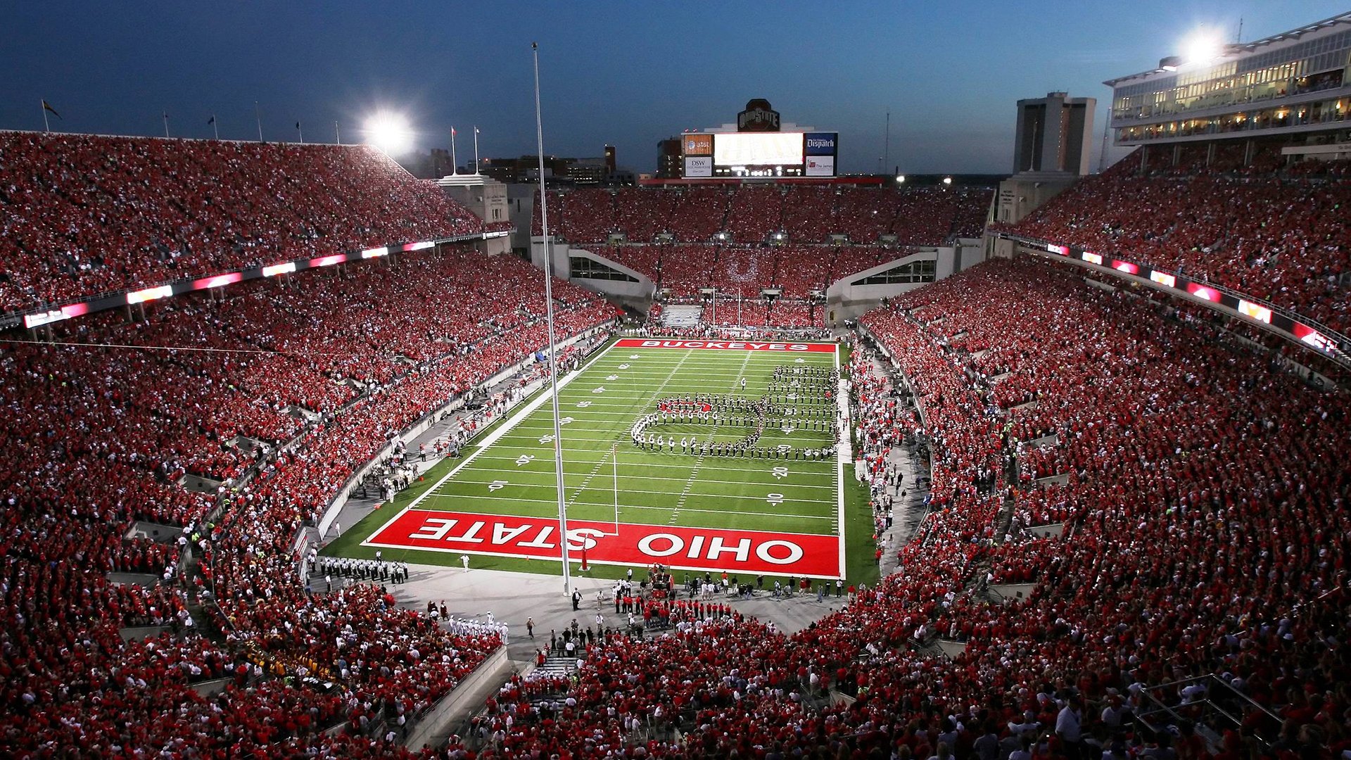 猛龙收割太阳,东契奇存在感拉满,当团队铁血遇上个人英雄主义